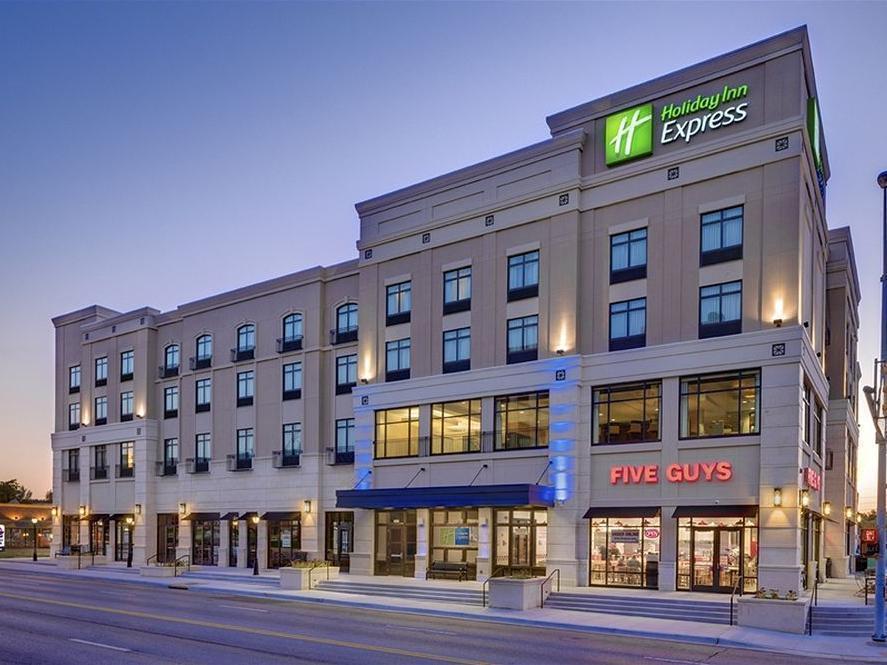 Holiday Inn Express & Suites - Kansas City Ku Medical Center By Ihg Exterior photo