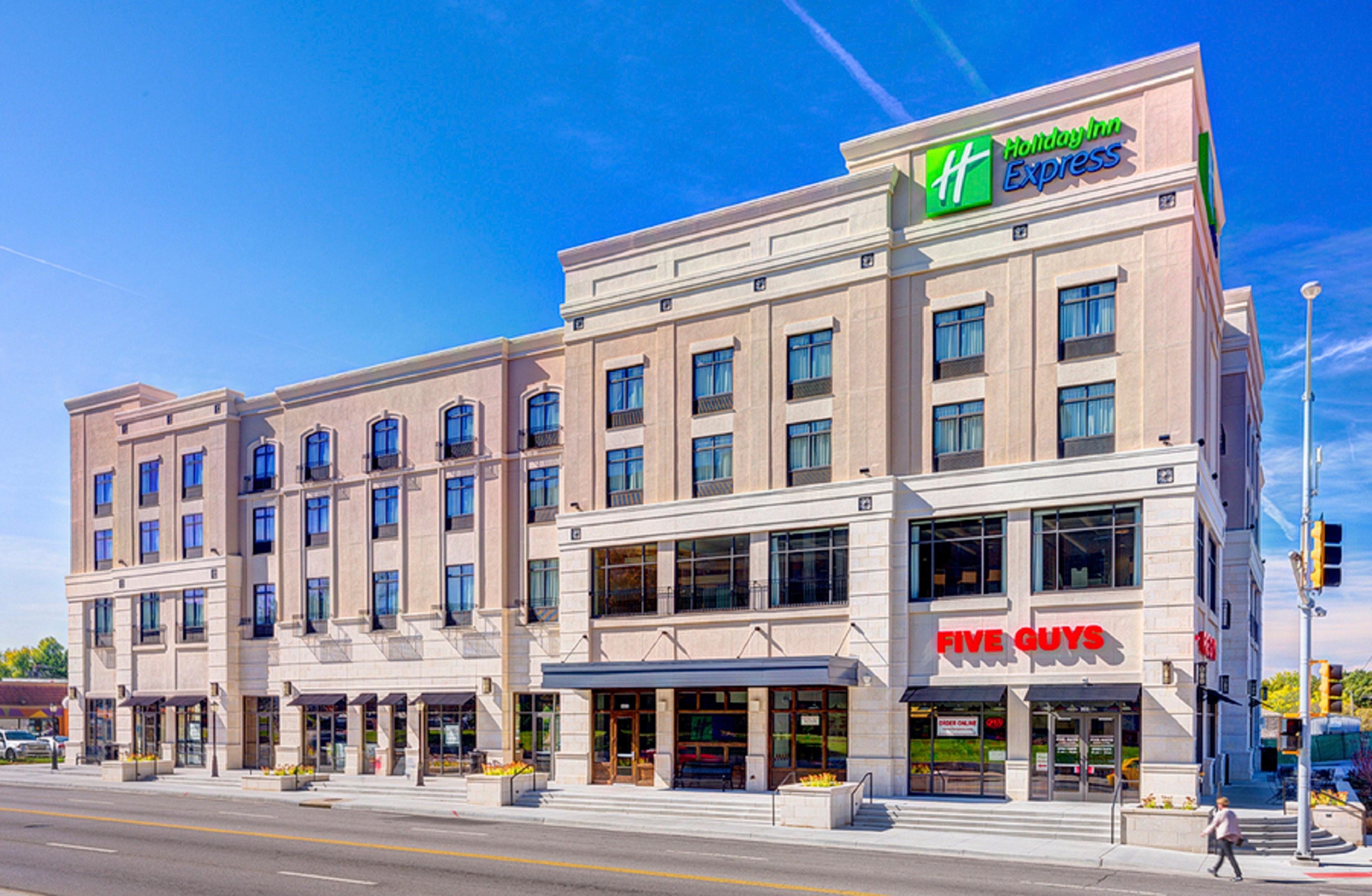 Holiday Inn Express & Suites - Kansas City Ku Medical Center By Ihg Exterior photo